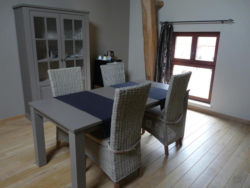 B&B Espace Tello Jodoigne Habitación foto